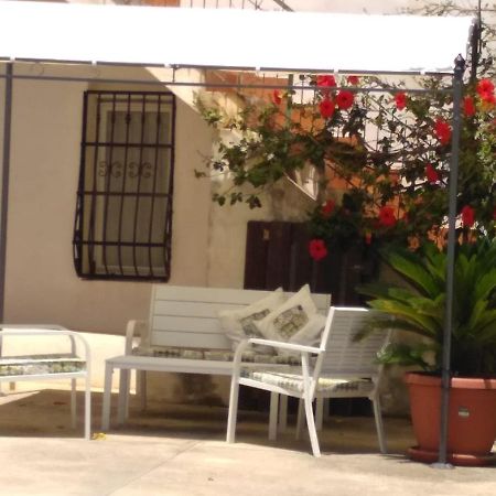 Casale Hibiscus Villa Santa Maria Del Focallo Exterior foto
