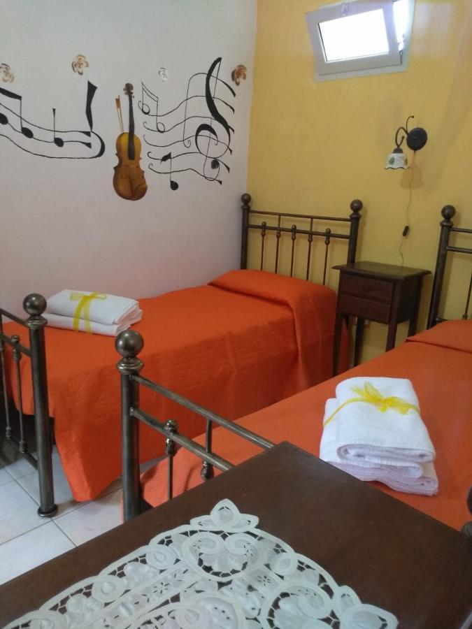 Casale Hibiscus Villa Santa Maria Del Focallo Exterior foto